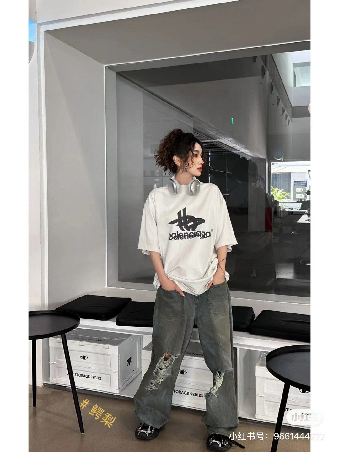 Balenciaga T-Shirt - Overlapping Logo