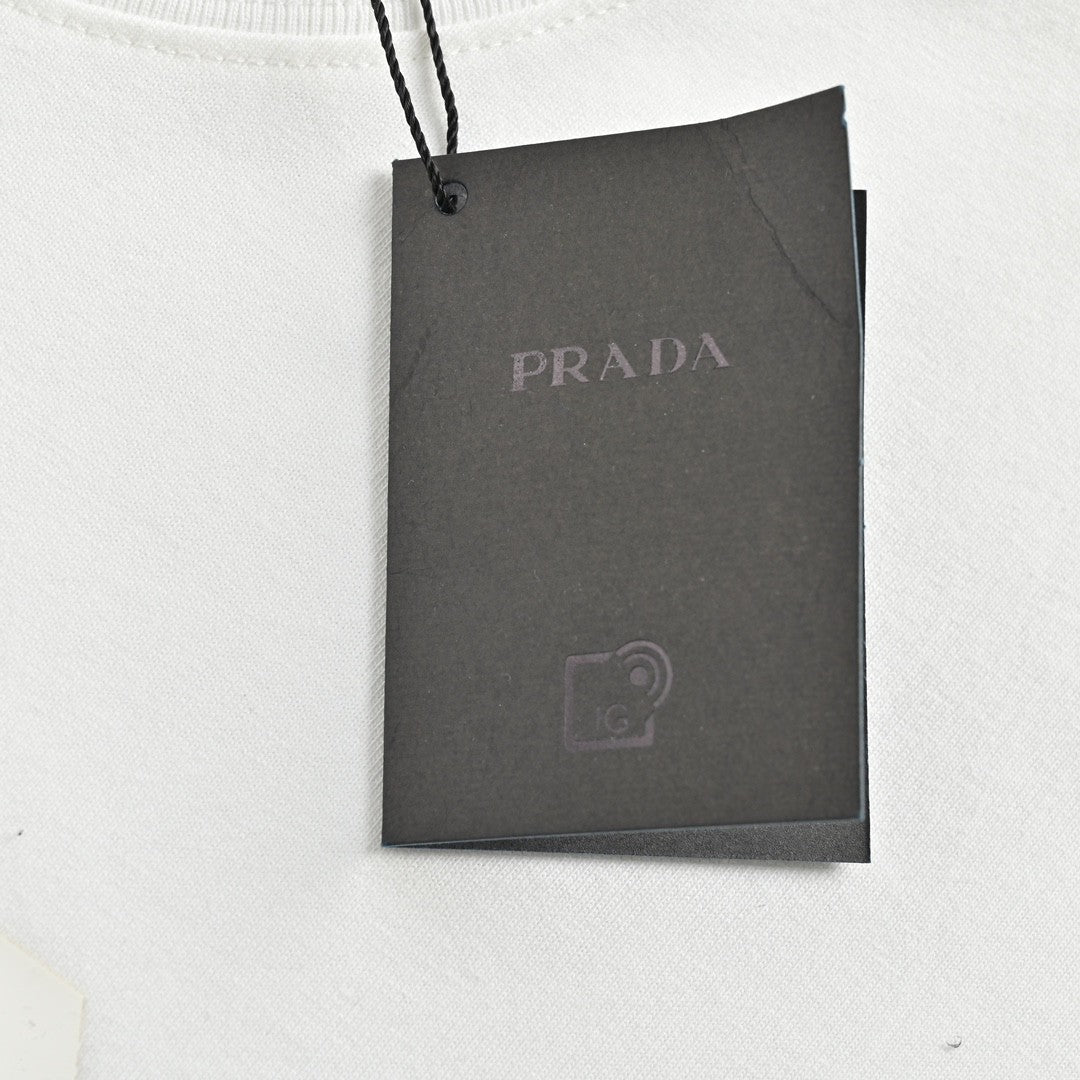 Stylish White Prada T-Shirt with Elegant Branding