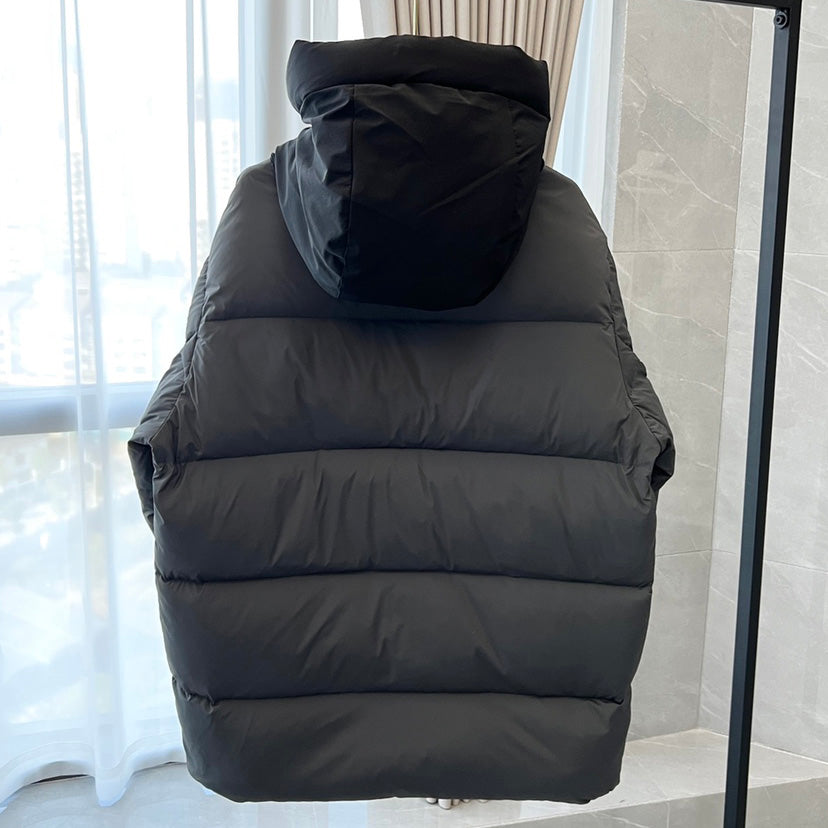 Moncler Madeira Short Down Jacket Grey