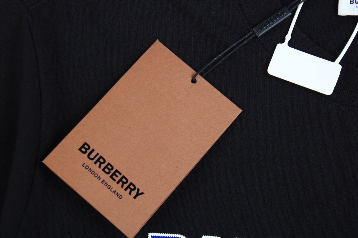 Burberry T-shirt with London England Logo