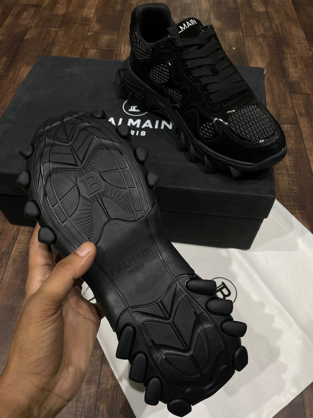 BALMAIN || B-EAST LOGO COMBO SNEAKER IN BLACK