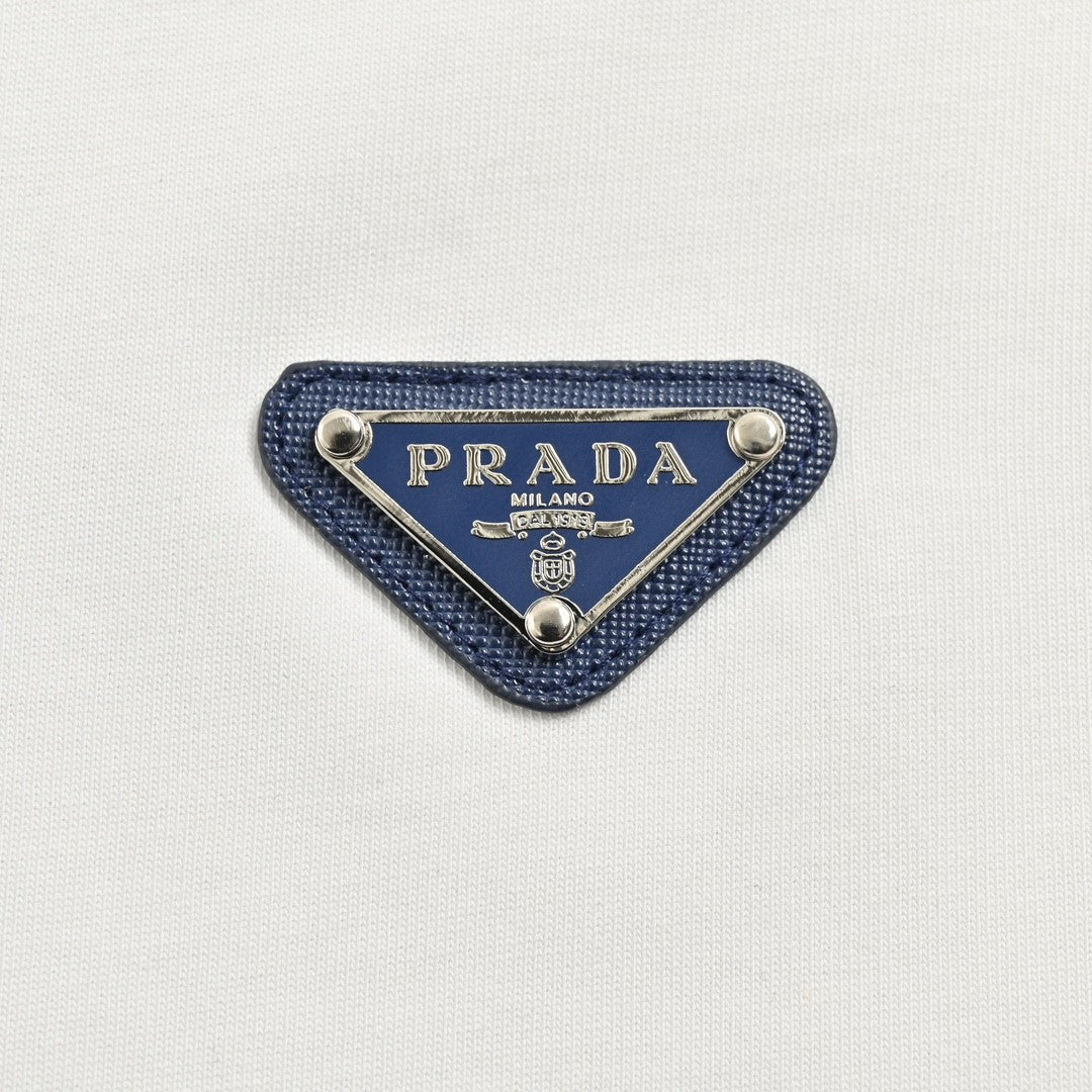 Chic Prada Milano Logo T-Shirt in Classic White