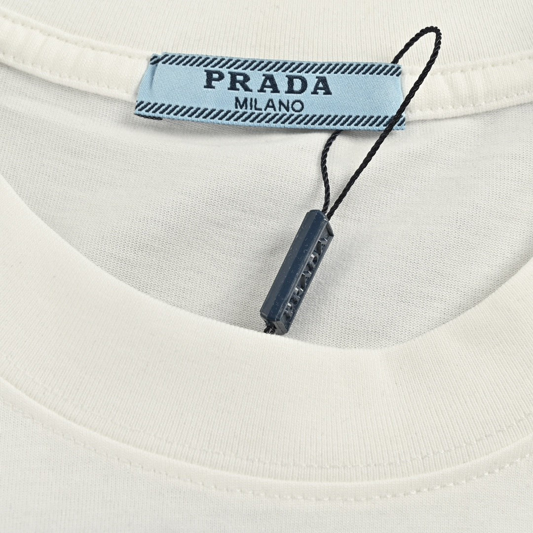 Chic Prada Signature T-Shirt for a Stylish Wardrobe Upgrade