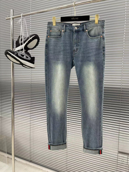 Hochwertige Jeans für Herren erhältlich