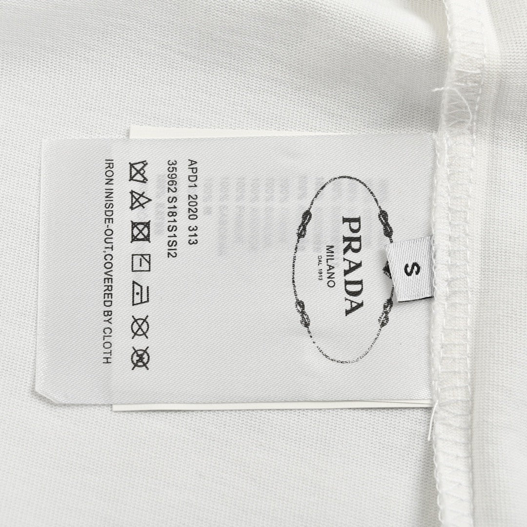 Chic Prada Milano Logo T-Shirt in Classic White