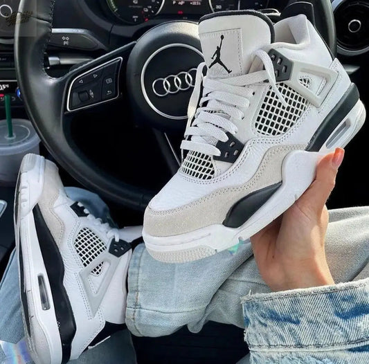 Air Jordan 4