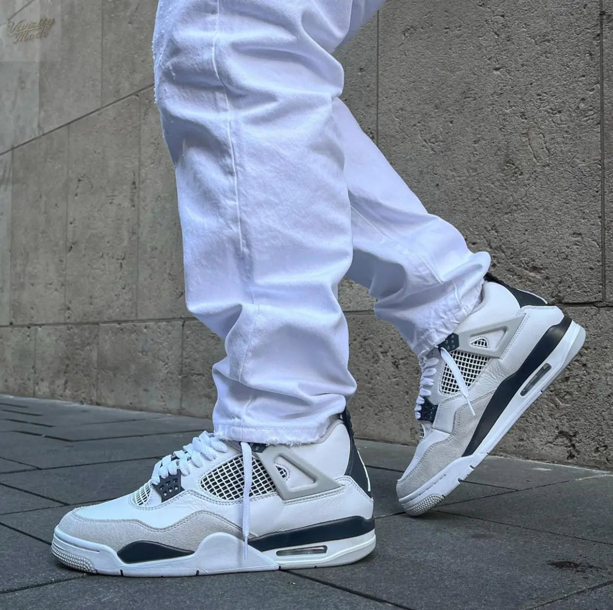 Air Jordan 4