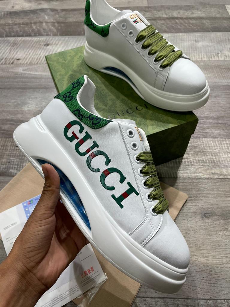 GUCCI || CHUNKY B GG LOW TOP SNEAKER