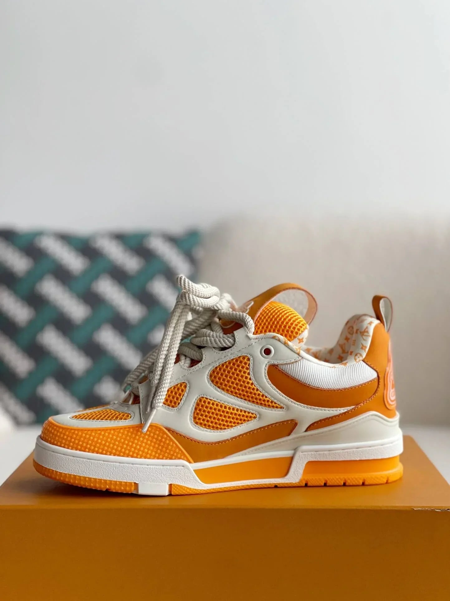 LOUIS VUITTON || LV Trainer Maxi Yellow-White Sneaker