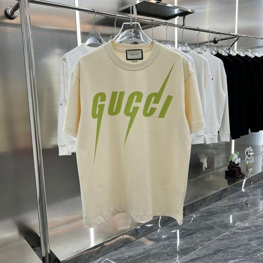 GUCCI || Elevate Your Wardrobe with Drop Shoulder T-Shirt