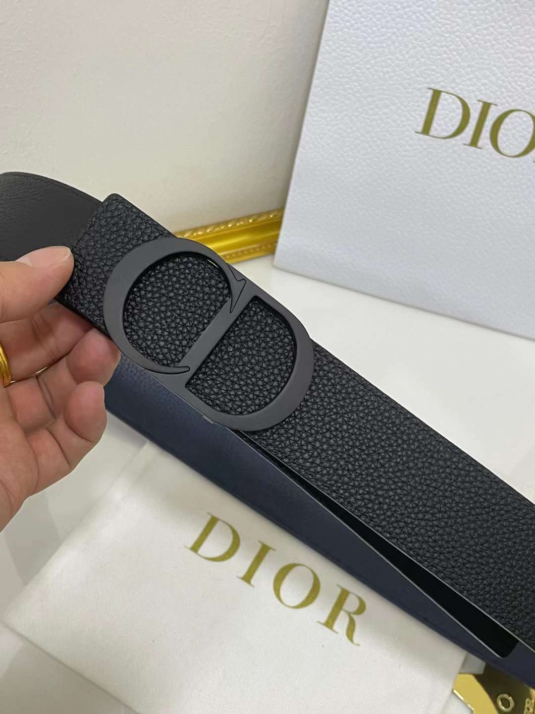 Christian Dior Men Reversible Grained Calfskin Leather Belt Ghw (Black/Navy Blue)