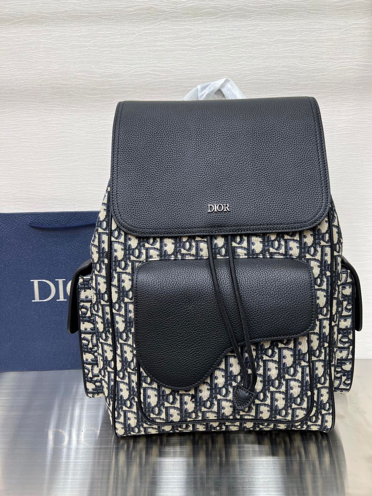 CHRISTIAN DIOR || Saddle Backpack Beige / Black Dior Oblique Jacquard and Grained Calfskin