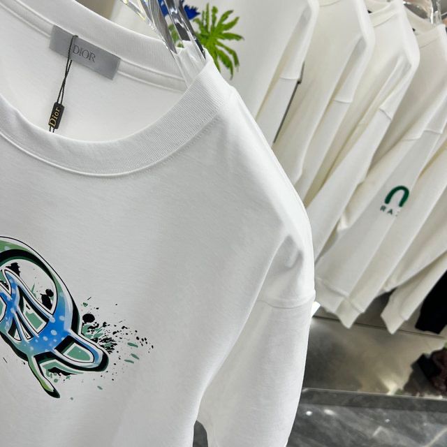 CHRISTIAN DIOR || Graffiti White Colour With Front Logo Printed Tshirt