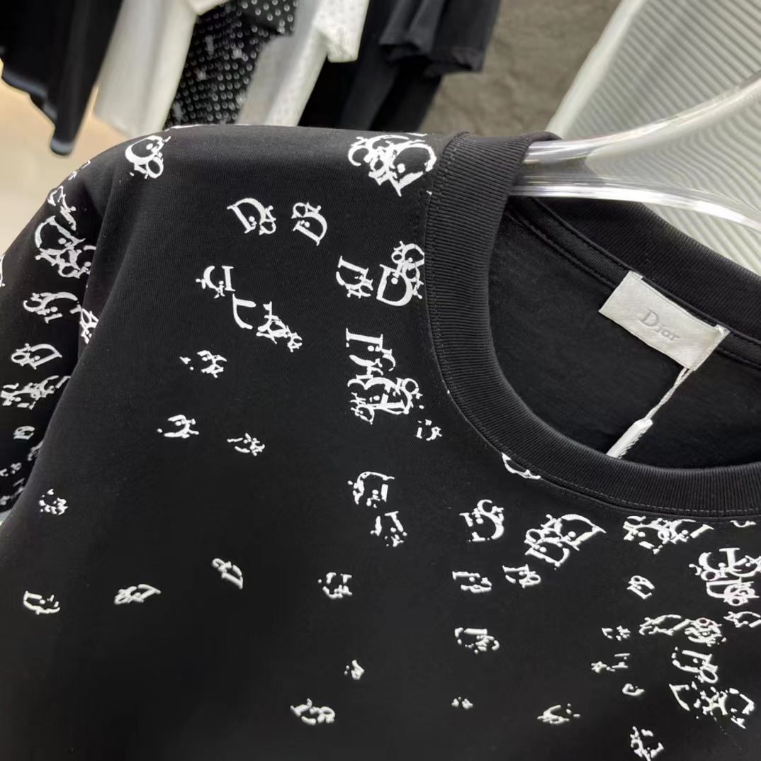 CHRISTIAN DIOR || Embellished Logo-Print T-Shirt In Black