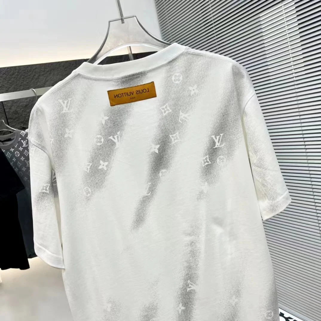 LOUIS VUITTON || LVSE MONOGRAM GRADIENT T-SHIRT