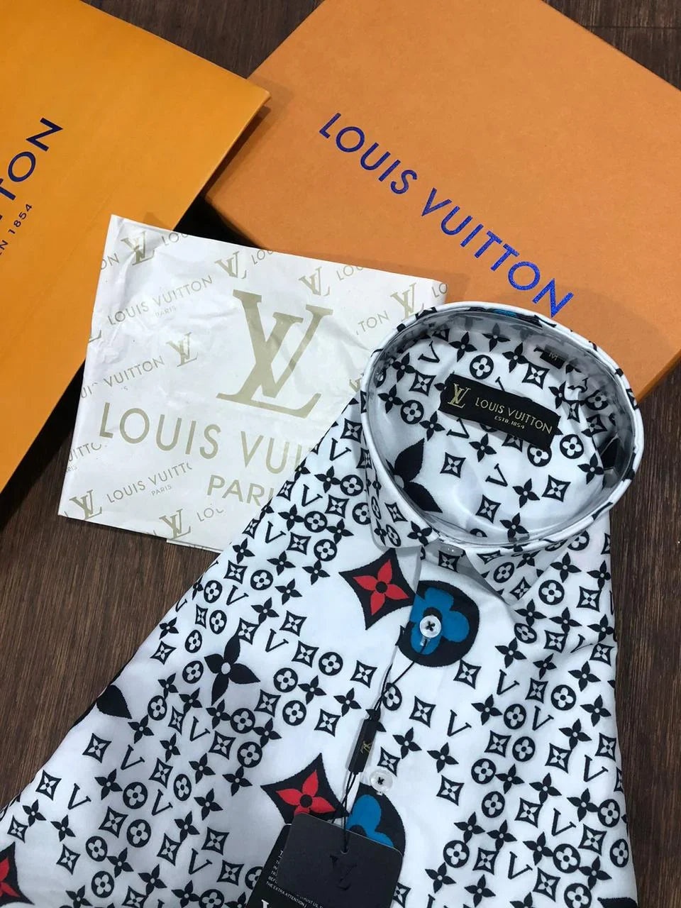 LOUIS VUITTON ||  White 3D Long sleeves Button Shirt