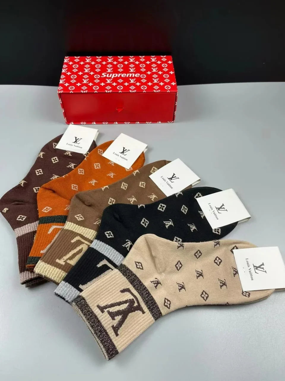 LOUIS VUITTON || LV Supreme Monogram Print Multicolour Five Pair Combo Socks