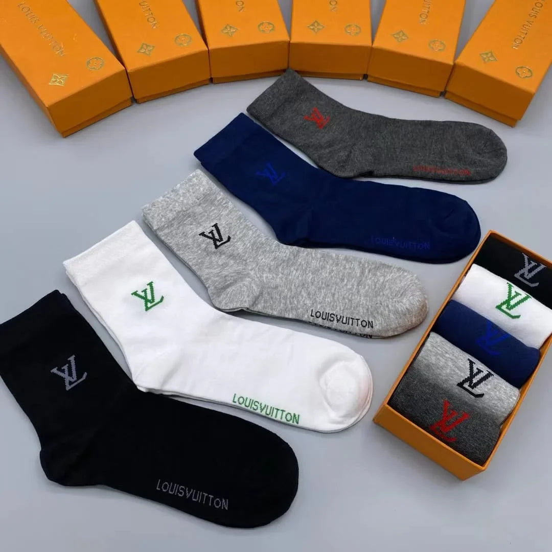 LOUIS VUITTON || Ankle Socks With LV Logo  At Front