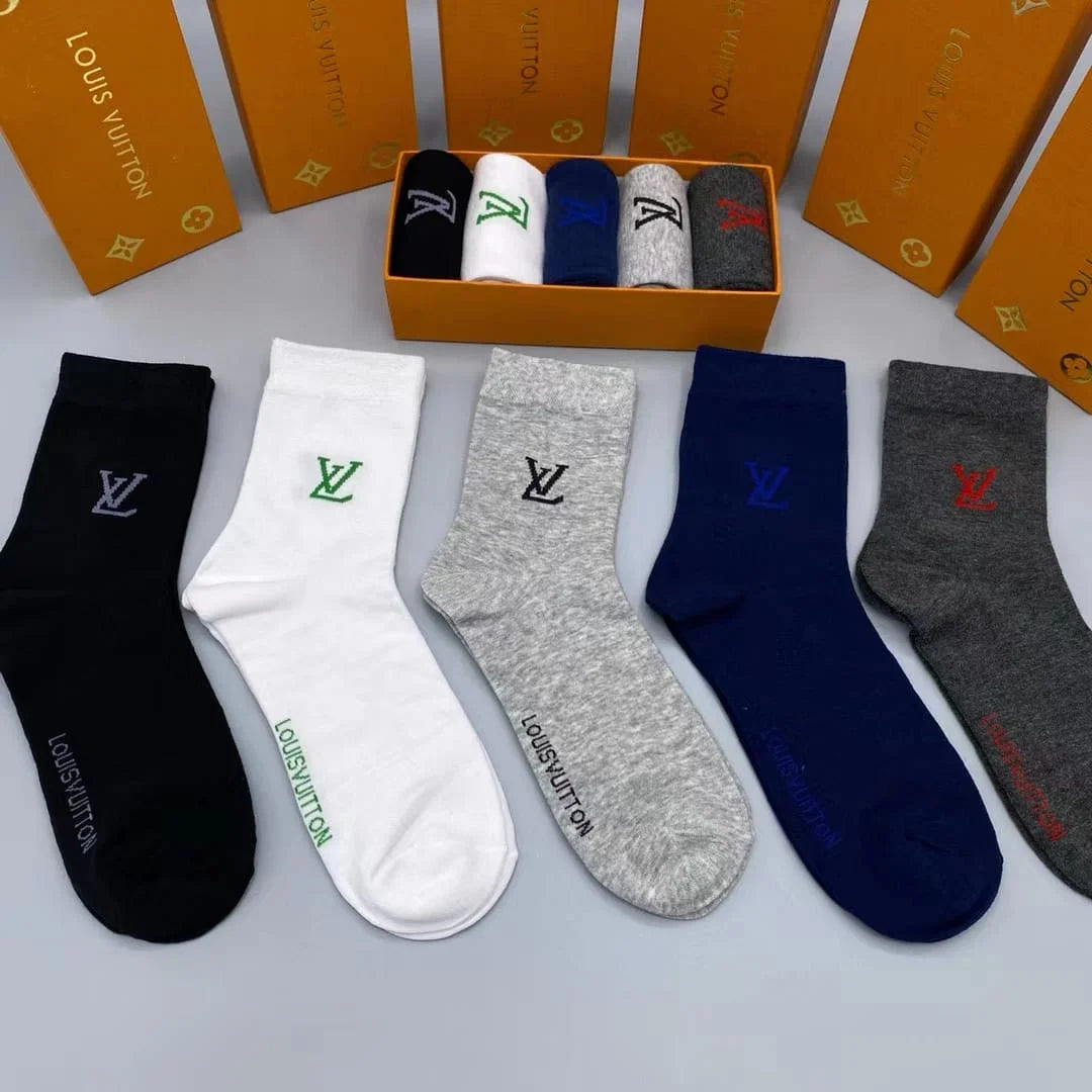 LOUIS VUITTON || Ankle Socks With LV Logo  At Front