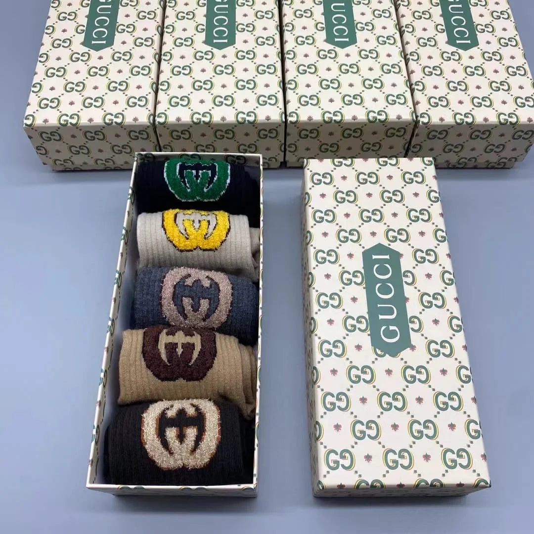 GUCCI || GG Logo Lit Circus Knit Socks in Ivory ( Five Pair Combo Box)