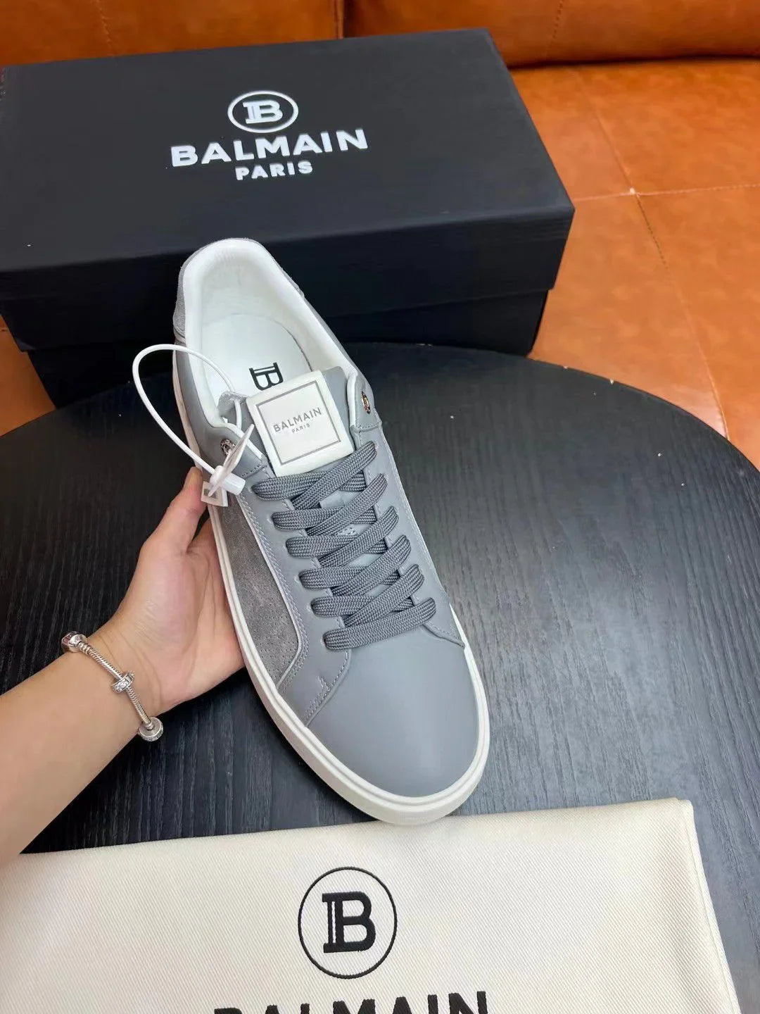 BALMAIN || Logo Patch Low-Top Grey ‘B-Court’ Sneaker