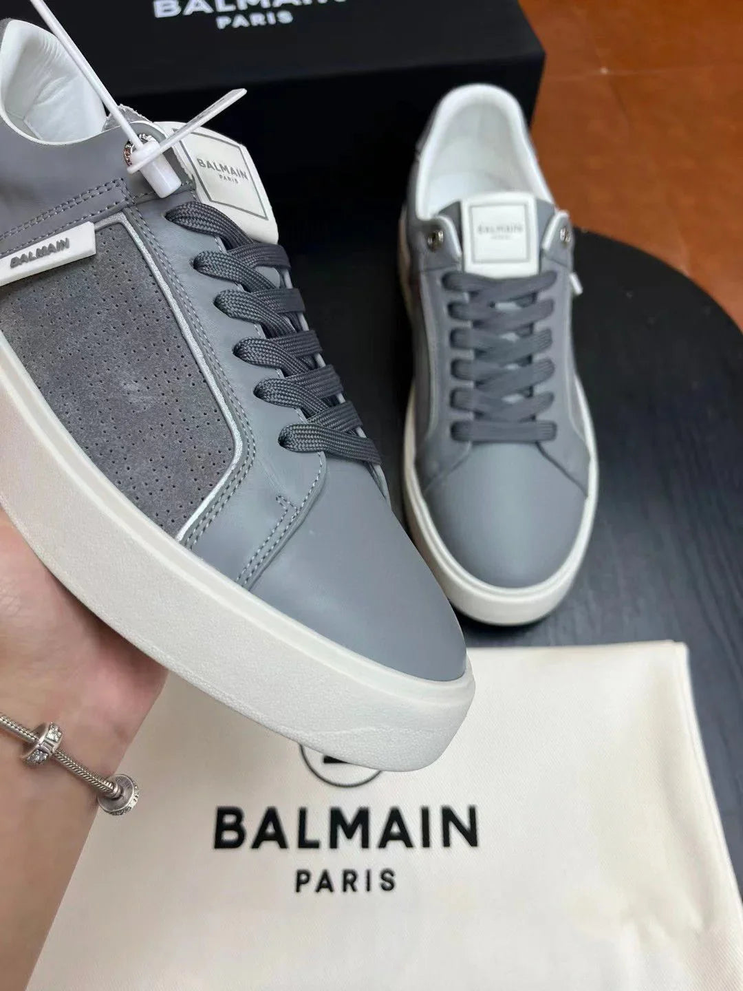 BALMAIN || Logo Patch Low-Top Grey ‘B-Court’ Sneaker