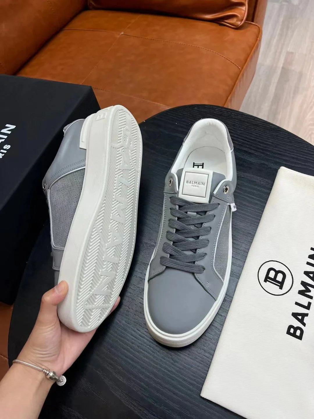 BALMAIN || Logo Patch Low-Top Grey ‘B-Court’ Sneaker