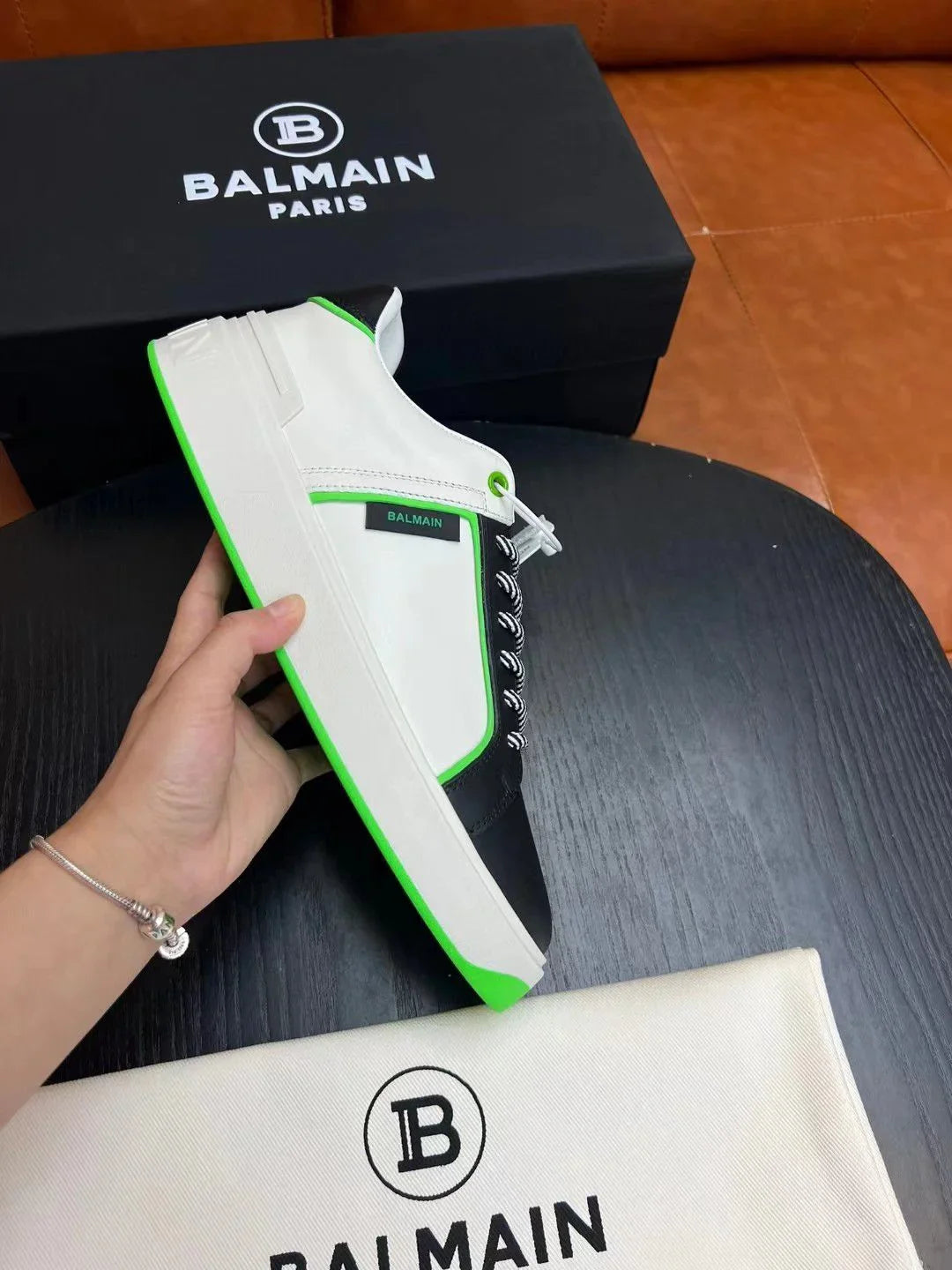 BALMAIN || Logo Patch Low-Top White/Black ‘B-Court’ Sneaker