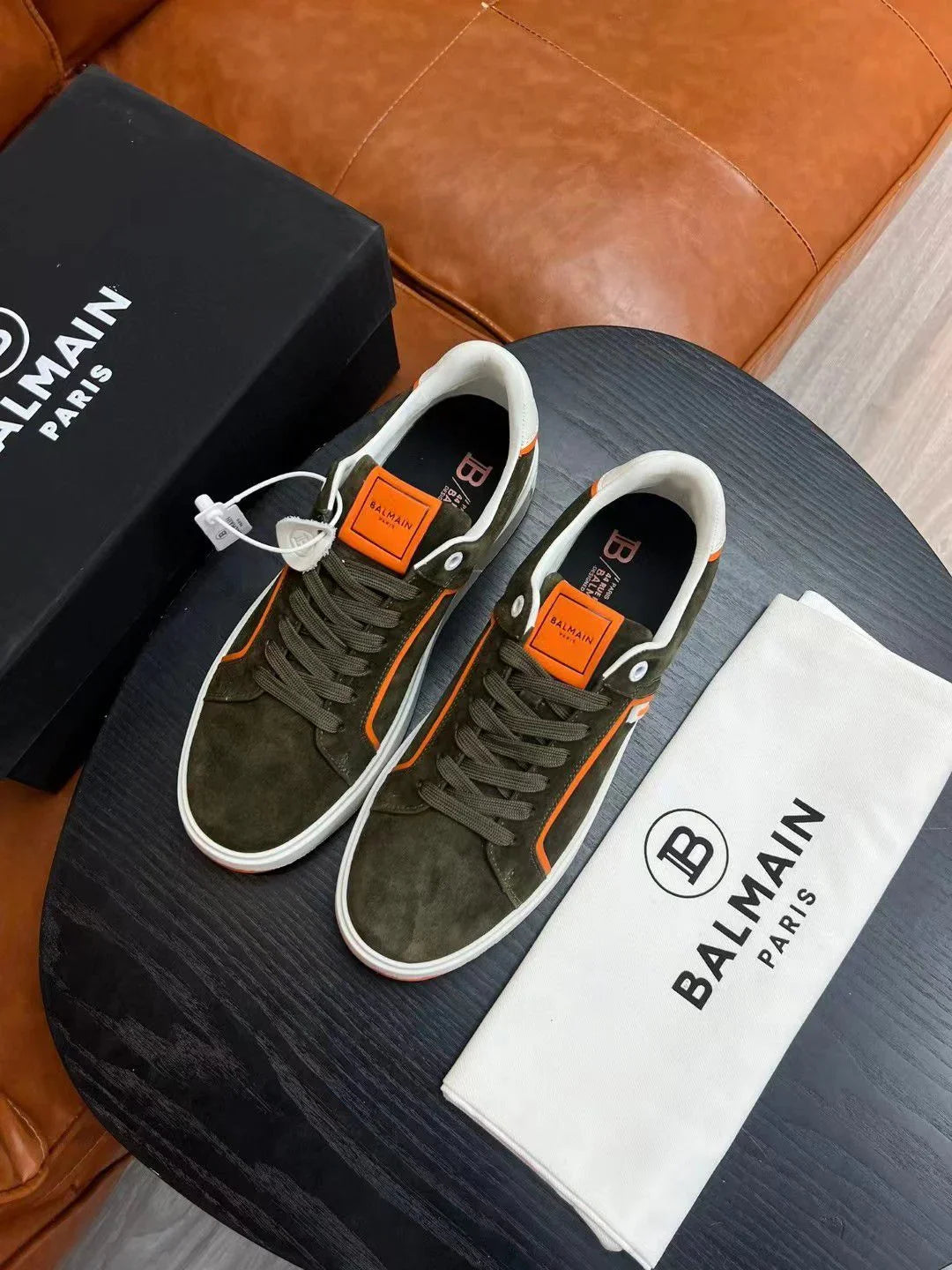 BALMAIN || Logo Patch Low-Top Green ‘B-Court’ Sneakers