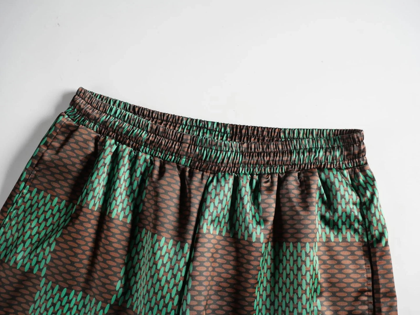 LOUIS VUITTON || Green Silk Damier Print Short & Shirt Co-Ordinate Set