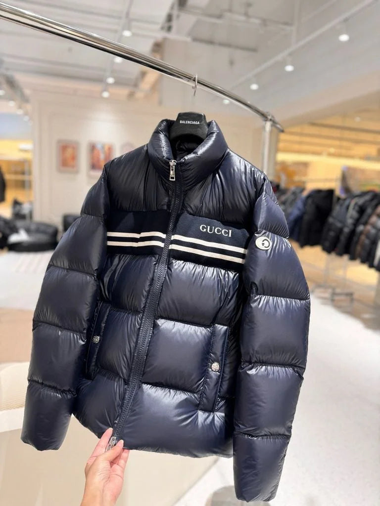 GUCCI || Logo-Print Chest-Stripe Puffer Jacket