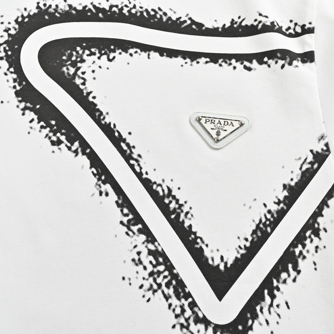 Stylish Prada Graphic Logo Tee