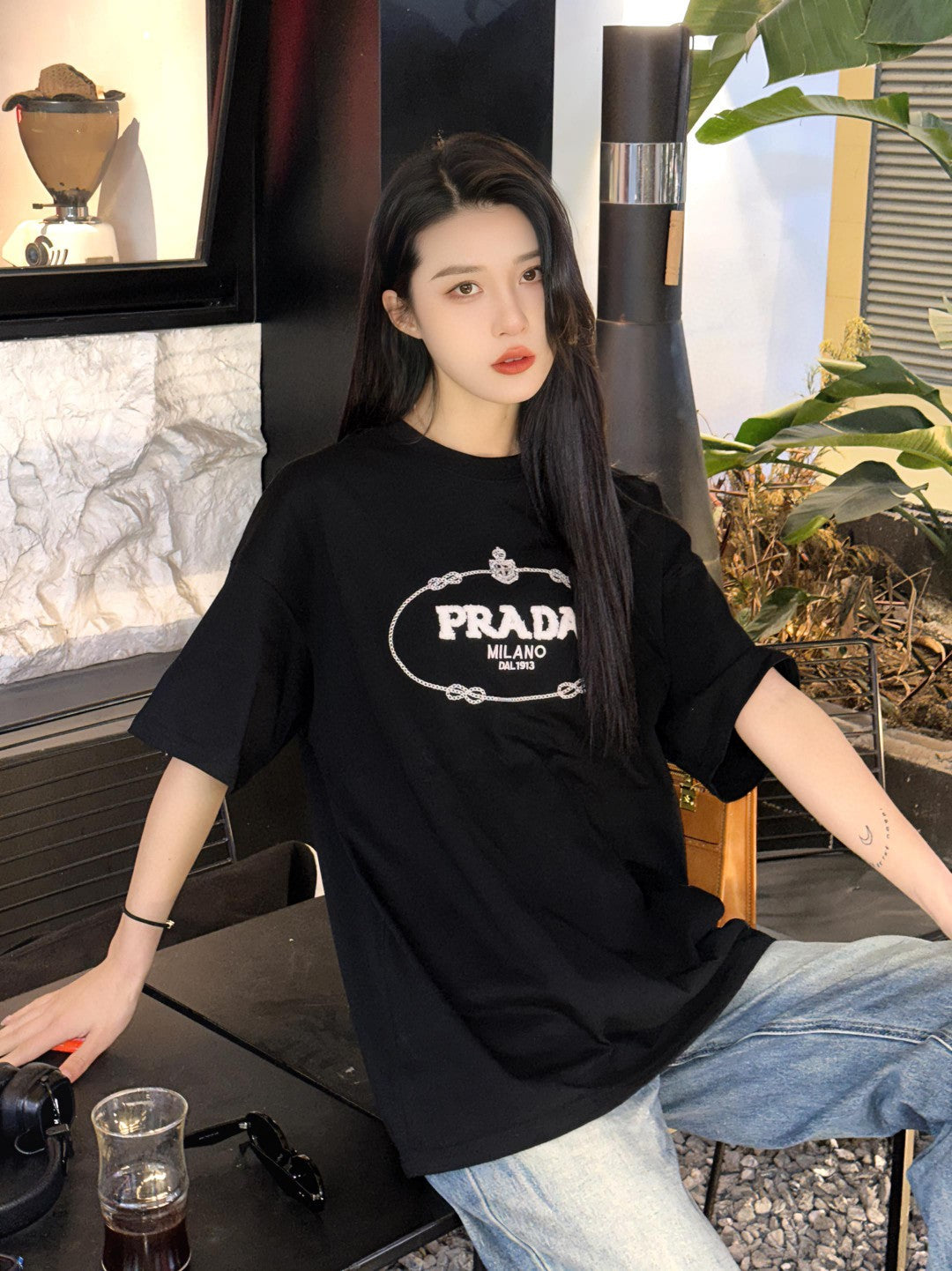 Chic Prada Milano Black Logo Tee