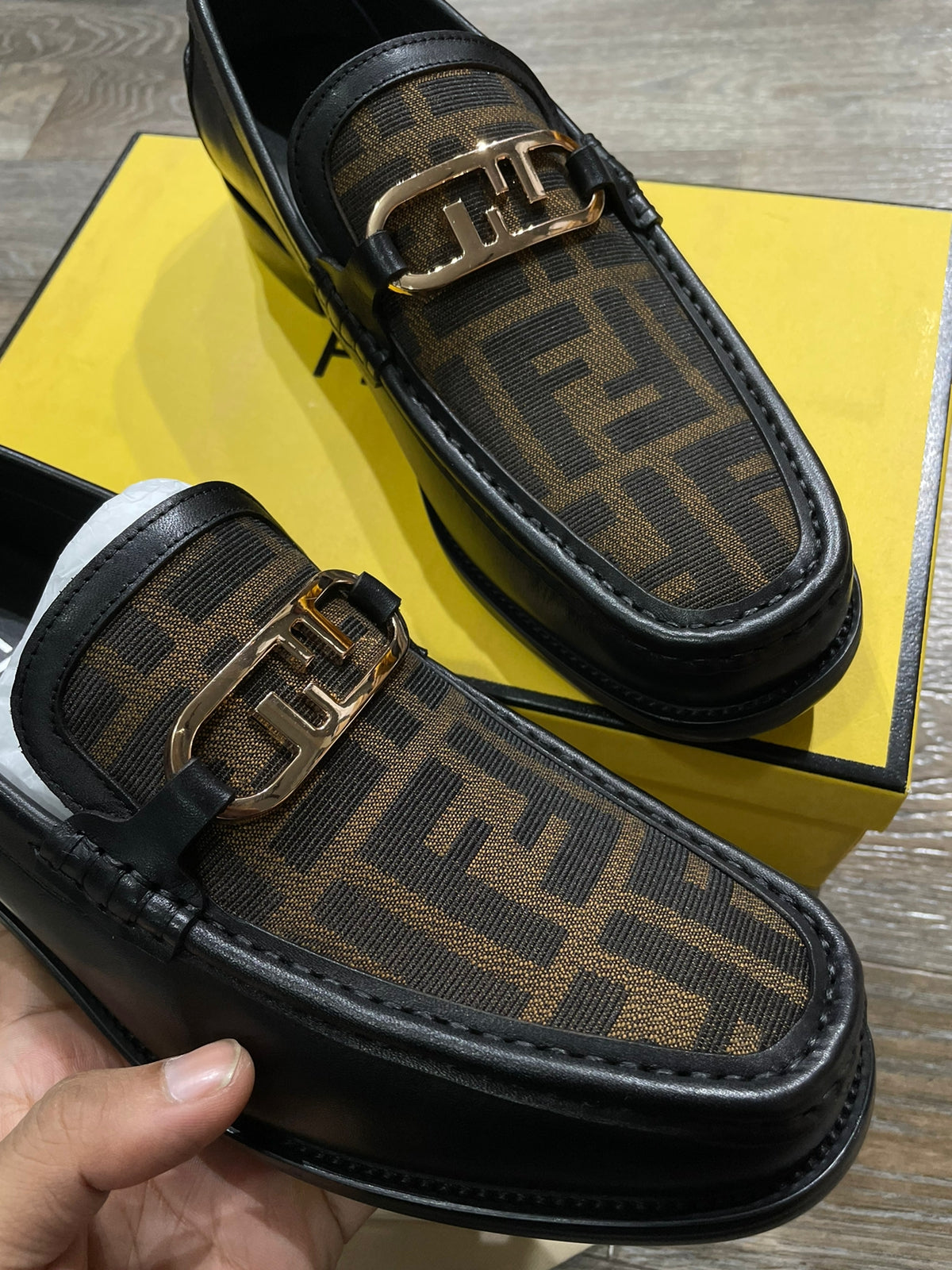 HOCHWERTIGE LOAFER FÜR HERREN