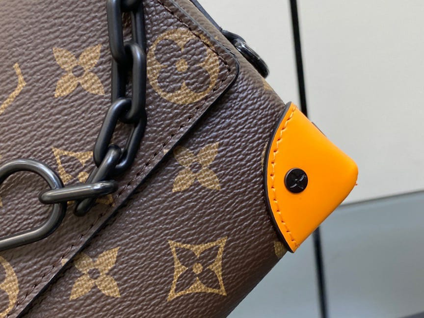 LOUIS VUITTON | Steamer Wearable Wallet Sling Bag