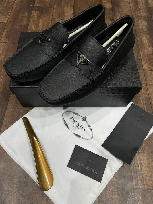 HOCHWERTIGE LOAFERS FÜR HERREN