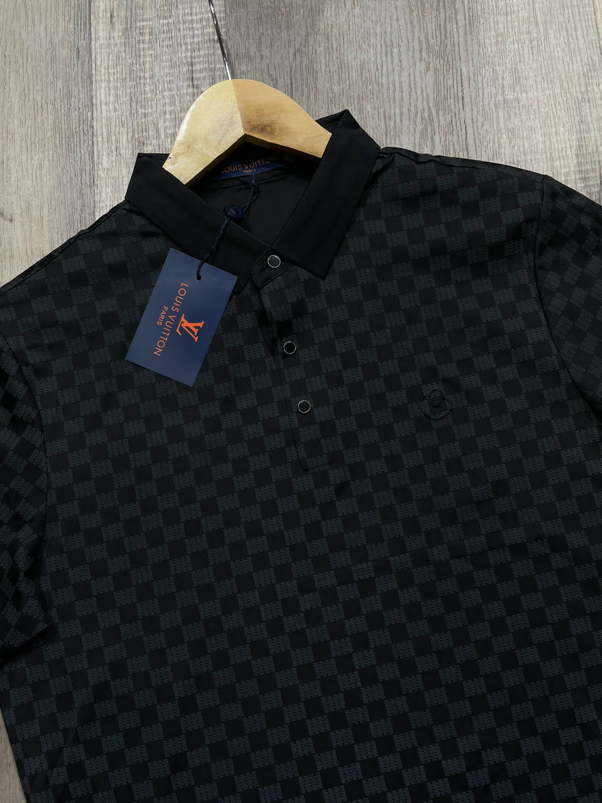 LOUIS VUITTON || Checkered Style Men's T-Shirt