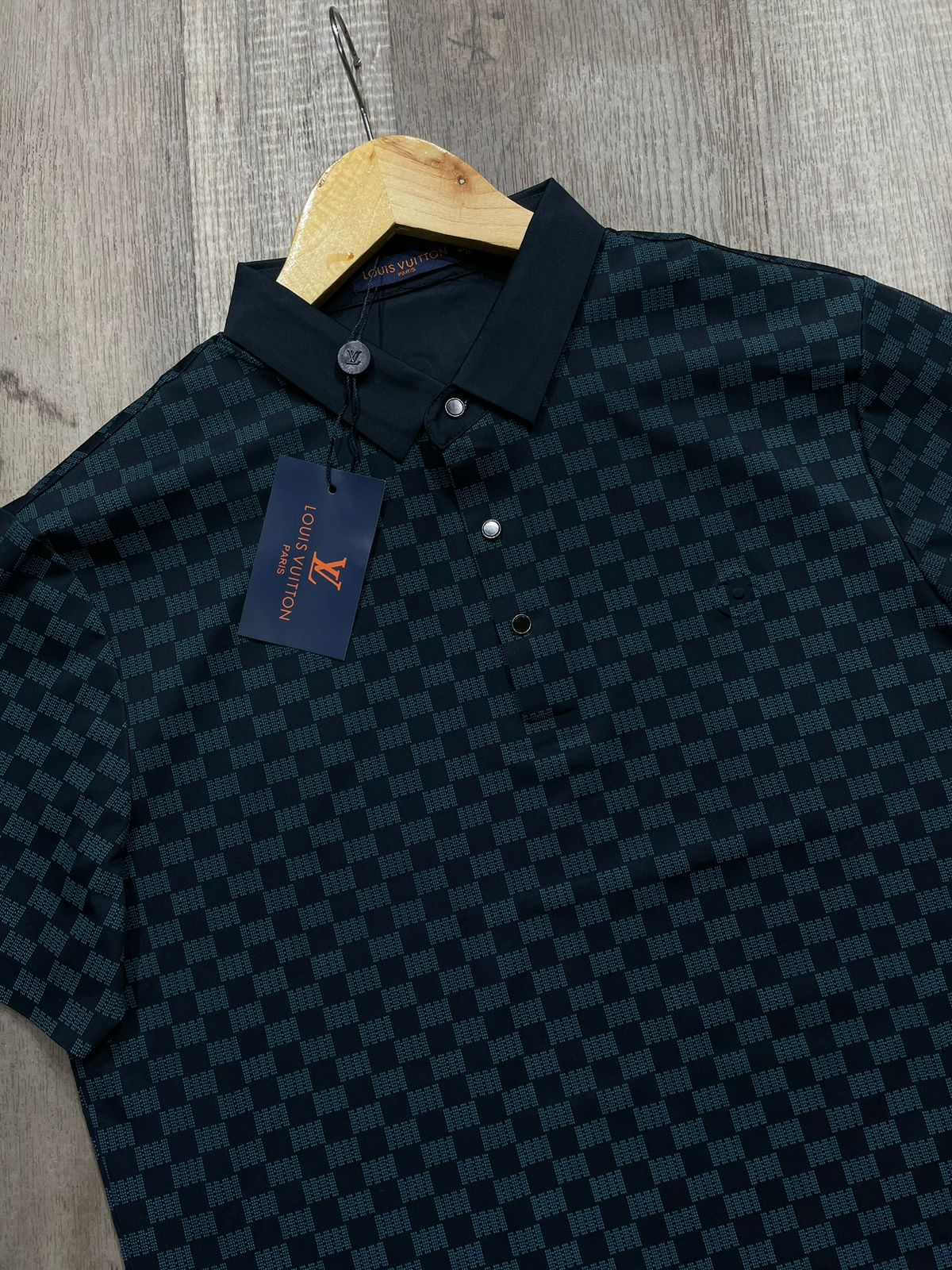 LOUIS VUITTON || Checkered Style Men's T-Shirt