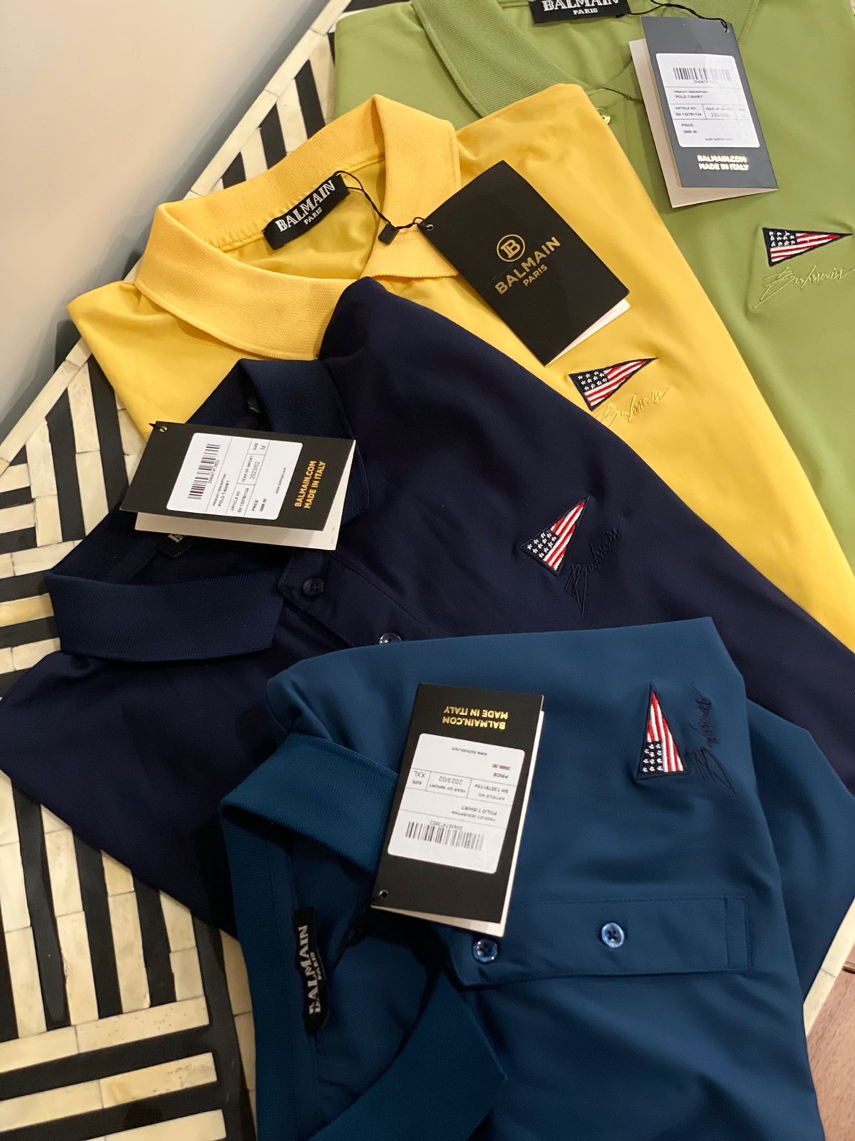 Luxuriöse Polo-Shirts mit kurzen Ärmeln