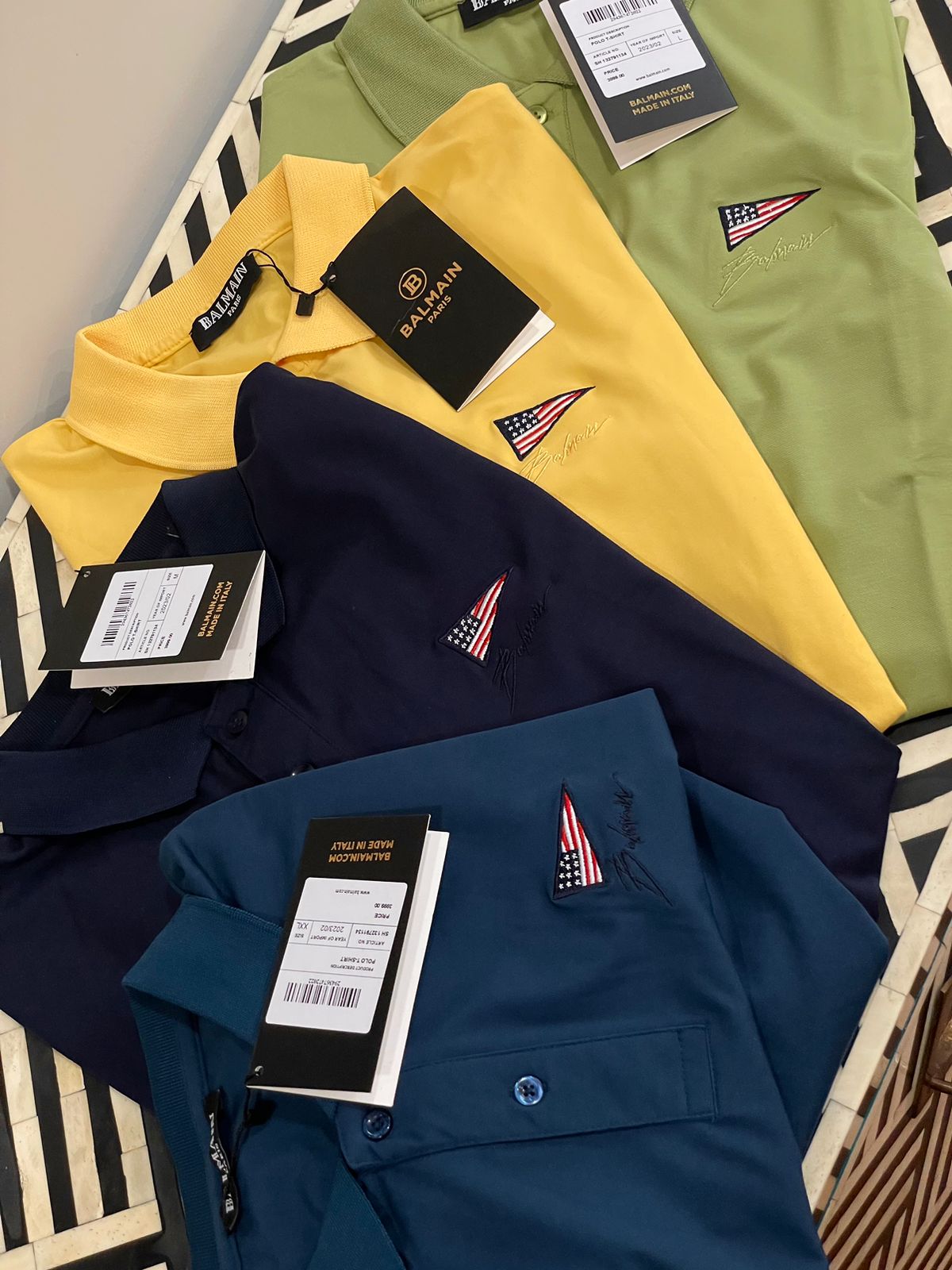 Luxuriöse Polo-Shirts mit kurzen Ärmeln