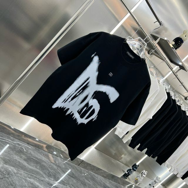 Dolce & Gabbana || Giant Logo Graffiti Black T-Shirt