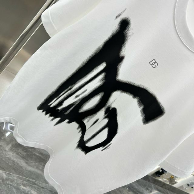 Dolce & Gabbana || Giant Logo Graffiti White T-Shirt