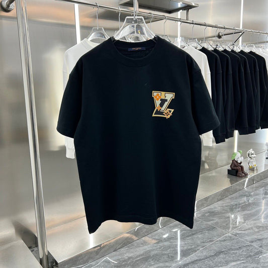 LOUIS VUITTON || Black Drop Shoulder T-shirt