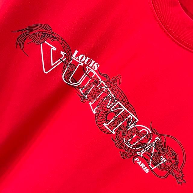 LOUIS VUITTON || Dragon Vintage Letter Print Red T-Shirt