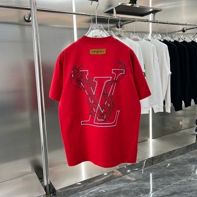 LOUIS VUITTON || Dragon Vintage Letter Print Red T-Shirt