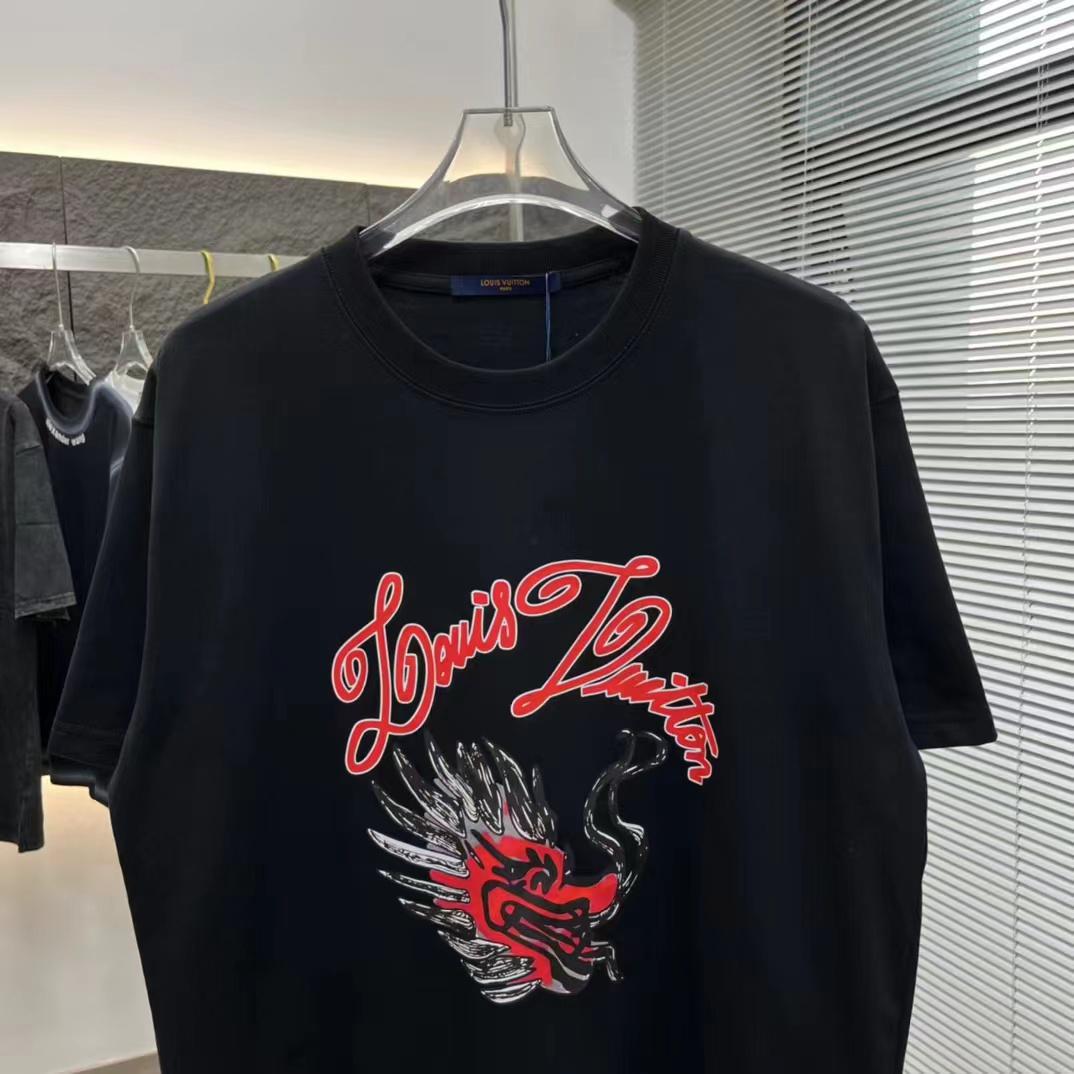 LOUIS VUITTON || ORIENTAL DRAGON WITH LV LOGO PRINT BLACK T-SHIRT