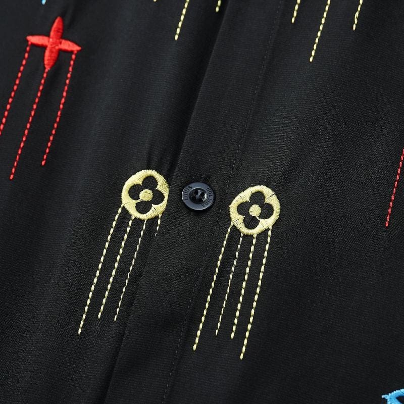 LOUIS VUITTON || Shirt V-Neck Embroidery Logo Printed Pattern / BLACK