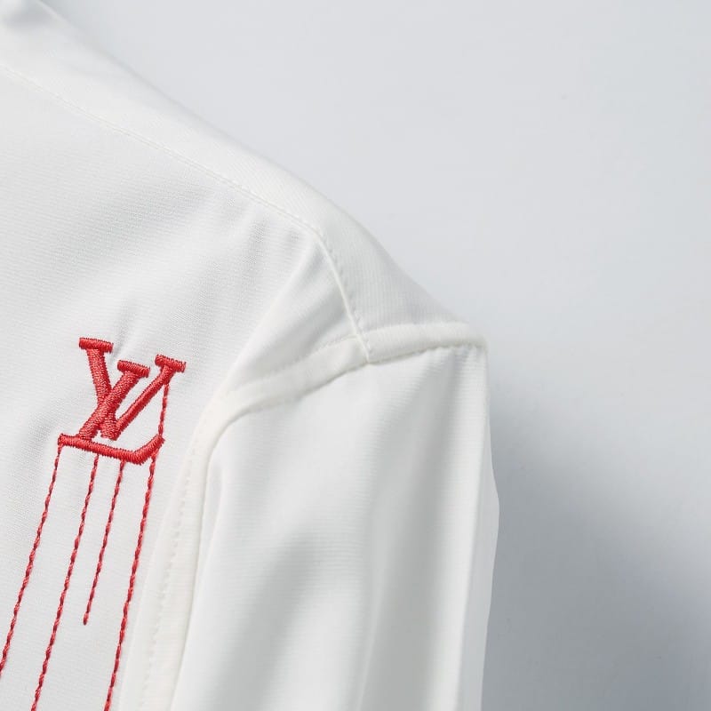 LOUIS VUITTON || Shirt V-Neck Embroidery Logo Printed Pattern / WHITE