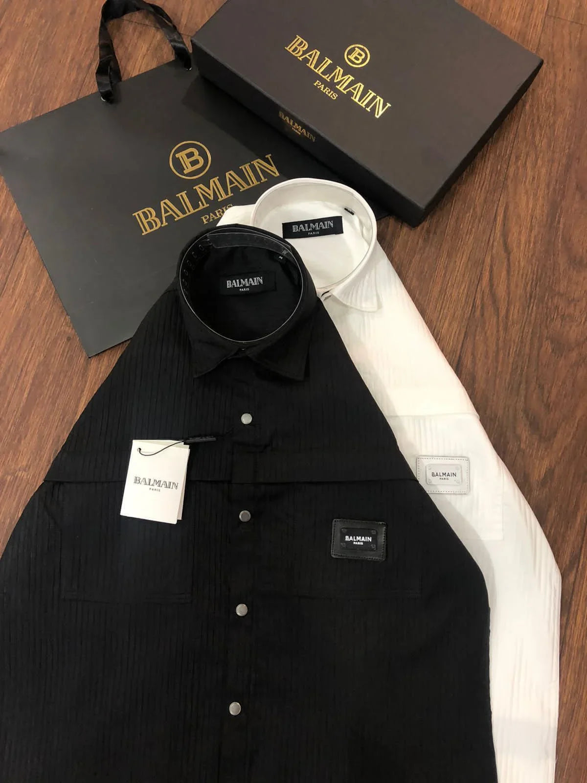 BALMAIN || Mens Metal Logo  Regular Fit Solid Casual Shirt