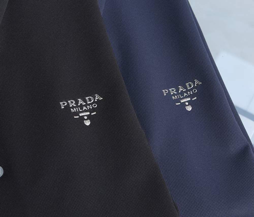 PRADA || Men Black/Navy Blue Solid Regular Fit Shirt